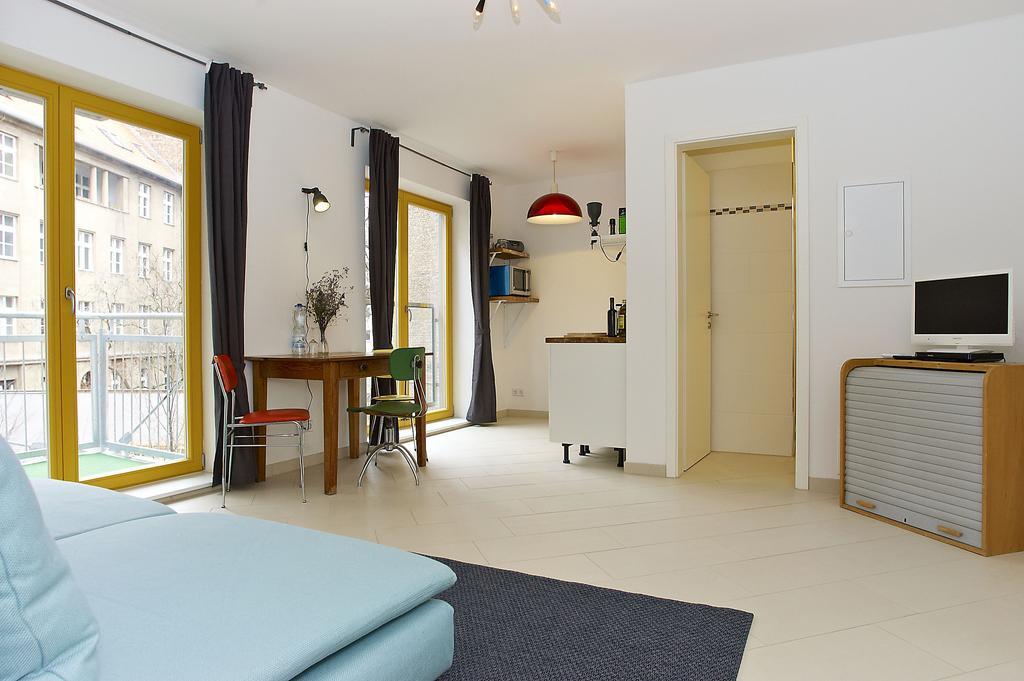 Raja Jooseppi Apartments - Spittelmarkt Historische Mitte Βερολίνο Δωμάτιο φωτογραφία